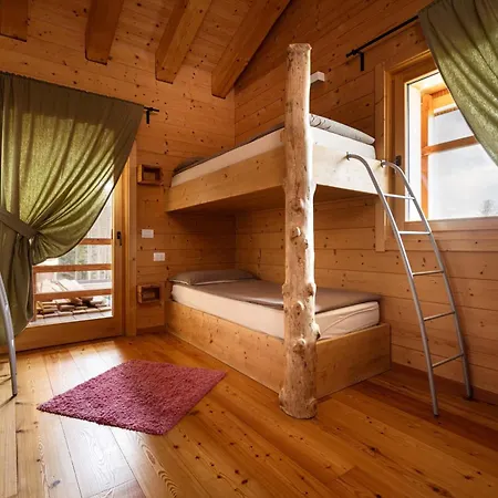 Alojamento de Turismo Selvagem Rifugio De Dòo *