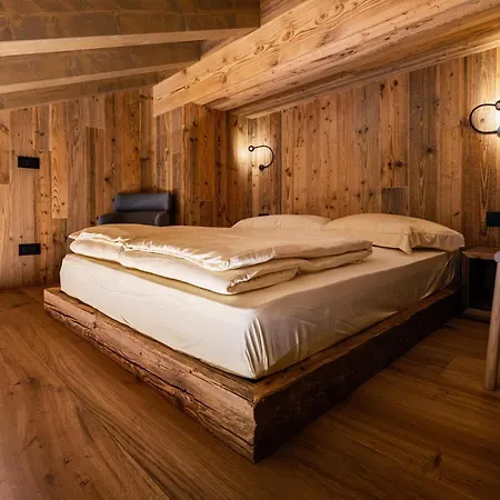 Alojamento de Turismo Selvagem Rifugio De Dòo
