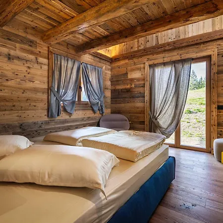 Alojamento de Turismo Selvagem Rifugio De Dòo *