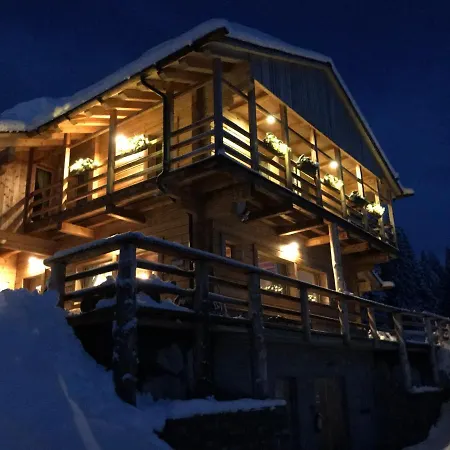 Alojamento de Turismo Selvagem Rifugio De Dòo San Niccolò Comèlico