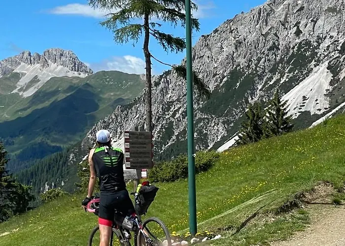Rifugio De Dòo Alojamento de Turismo Selvagem *