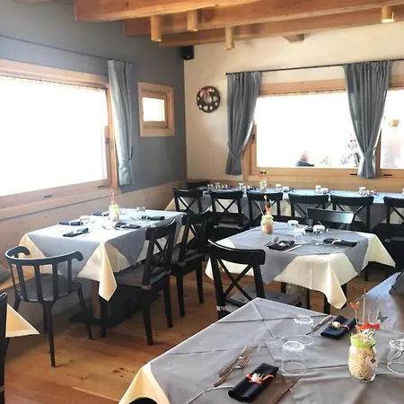 بيت خشبي Rifugio De Doo *